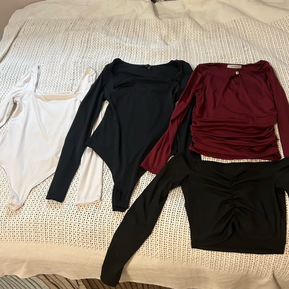 6 Women's Longsleeve Shirt Bundle - Black, White, Burgundy, Tan Size M/L